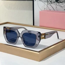 Designer Sonnenbrille Frauen funky Sonnenbrillen Einfacher und stilvoller amerikanischer Sommerreisen Essentials Fashion Stücke Voller Frame Schutzbrille Occhiali da Sole da Donna