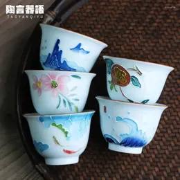 컵 접시 징수기 Jingdezhen 엠보싱 Guanshan Kuankou Tea Cup 파스텔 손으로 그린 ​​행사 Shadow Green Glaze Master