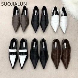 Buty swobodne Suojialun 2024 Autumn Women Flat Fashion Mashed Stop Slip na panie Laofer Sofe Sole Bele Ballerinas Sho