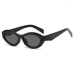 Sonnenbrille für Frauen Frau Retro Sonnenbrillen Frauen Mode Sonnenbrille Luxus kleiner Rahmen Katzenaugendesigner 5K6D52