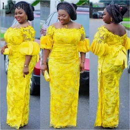 Sukienki imprezowe wspaniałe Aso ebi styl sukienka balowa długi żółty koronkowy wieczór afrykański pół rękawów vestidos de fiesta Nigeryjska suknia dla kobiet