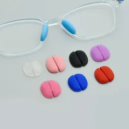 1PAIR KID الأطفال يدفعون في نظارات الأنف وسادات الأنف في النظارات في نظارات قطعة الأنف الناعمة سيليكون أنف جسر منصات أنف مضاد للانزلاق