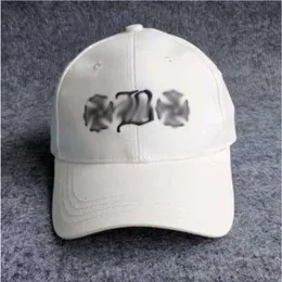 Duck Luckury Hat Designer Brand Men Men Women Caps في الهواء الطلق منحني Brim Headgear Summer Sunshade Baseball Hats Casquette Sanskrit Heart Cross Cap Gehn