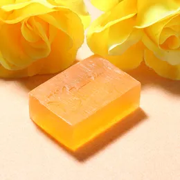 Utländsk lista Indonesia Malaysia Hot Selling Handmade Soap Bath Cleansing Melanin Lightening Cleansing Soap 85G