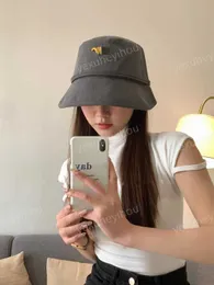 Yaz Yeni En Kaliteli Tasarımcı Erkek Kadınlar Celins S Fisherman Şapka Güneş Koruyucu Şapk Beyzbol Kapağı Snapbacks açık balık tutma elbisesi renk bez şapka B4