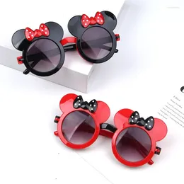 Solglasögon ramar 2024 Söt Treasure Bow Flip Sun Glasses Children's Trendy Cartoon Pography Concave Form Girl