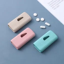 Ny Mini Plastic Medicine Pill Holder Användbar bärbar tablettskärare Splitter Storage Box Pills Tablet Cutter Divider Pill Case