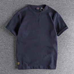 Sommer American Retro Shortsleeved Oneck Soild Color T -Shirt Herren Mode einfache 100 Baumwolle Wäsche Casual Sport Tops 240323