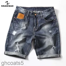 Shanbao Marke Straight Loose Jeans Shorts 2019 NEUER LEDERSPOCKE MENS MODE MODE LOARK SRY SHOSS SHORTS 28-40 KKOQ