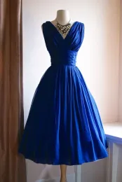 Abiti Abiti vintage Lunghezza del tè anni '50 Blu Royal Ruched Chiffon Wedding Dresses Short Colorful Reception Abiti da sposa degli anni '60