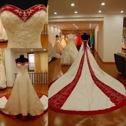 Kleider Neue Modestickerei Brautkleider plus Größe Schatz traditioneller rot -weißer Brautkleider Vintage Custom Made Corsett Rücken