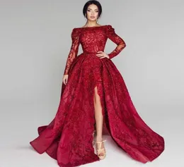 Tony Chaaya 2018 Red Liginas Prom Vestidos de baile de mangas compridas Bateau lateral lateral de vestido formal vestido de trem Sweep Sweep Party4587042