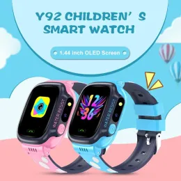 RELISÕES Y92 Kid Smart Assista Crianças GPS Sim Crianças SmartWatch Impermeável SOS Antillost 2G SmartWatch Camera Phone Baby Watches Children