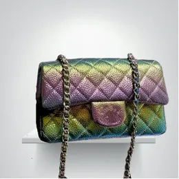 designväska högkvalitativ CF -serie axelväska klaff Pearlescent Gradient Färghandväska liten lyxig axelväska crossbody sling läderväska flapväska kvinnor väska