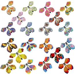 Gartendekorationen 20pcs fliegender Schmetterling Wind Up Fairy Spielzeug Wickeln Gummi -Band Farbmarke Party großartig überrascht