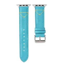 Apple Watch Strap 42mm 38mm 40mm 41mm 44mm 45mm IWATCH 6 5 4 3 2 Rem High-End Luxury Pu Leather Strap Armband Fashionable Letter Printed Strap