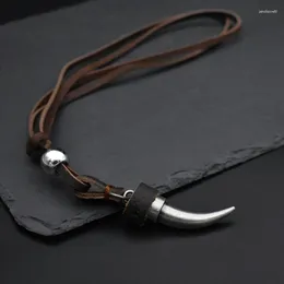 Anhänger Halsketten Unisex handgefertigtes Leder Halskette Punk Horn Form Ethnisches Langer Statement Männer Frauenschmuck