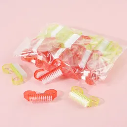 Kits 50pcs/Los Acrylnagelstaubpinsel Gelb/rote professionelle Nagelkunstwerkzeuge Entfernen Sie Staub Plastikreinigung Nagelbürsten Großhandel