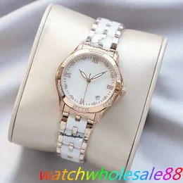 2024 Novo temperamento elegante do relógio feminino de cerâmica, Case Creative, Light e confortável, Flue Perfect feminino Pulso Jade, tamanho 35mm;