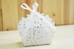 Hela fjärilen Hollow Laser Cut Wedding Candy Favor Holder Boxar Personlighet Choklad Box Heart Wedding Guest Book5327762