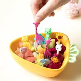 Gafflar 10st animaliska fruktgaffelplast plastiska mini tecknad barn kaka tandpetare bento lunch dessert tillbehör festdekor