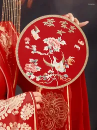 Estatuetas decorativas antigas personalizadas grandes fãs de seda chinesa lidam com um lado de bordado diferente padrões de casamento fantasia de casamento