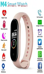 M4 Akıllı Bileklik Bileklikleri Bluetooth Çağrı Fitness Tracker Gerçek Kalp Hızı Kan Basıncı Monitör Ekran IP67 Su Geçirmez Spor WA5295797