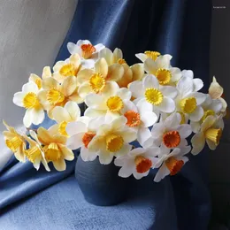 Kwiaty dekoracyjne 12 Pack/Lot Artificial Rośliny LifeLikulowane, aby rozjaśnić przestrzeń życiową jasny ciemnożółty