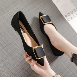 Lässige Schuhe elegante Lady Flat Heel Fashion Classic alle passen besonders große Größe 43 44 45 Kleine 31 32 33 Punkte Zehen Frauen Wohnungen