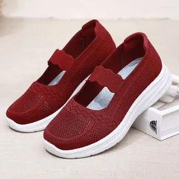 Casual Shoes tkanina dla damskiej z letnią starą matką miękką dno powierzchniową powierzchnię bezkulnąca kwadratowy taniec