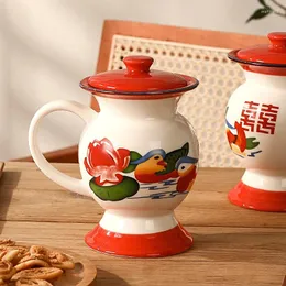 Tazze cinesi caratteristica rossa caratteristica della spettoon tazza di acqua camera da camera da tè latte in ceramica Ceramica Ceramica per il bagno.