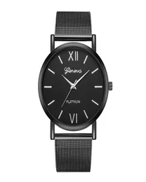Нарученные часы простые стиль черные часы для мужчин Женщины мода из нержавеющей стали кварцевые запястья.