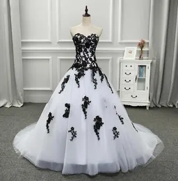 White and Black Ball Gown Gothic Wedding Dress Sweetheart Dropped Waist Women Vintage Non White Bridal Gown8826080