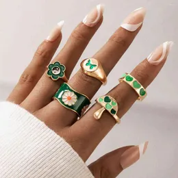 Кластерные кольца с пятью частями с новым дизайном ретро -стиля зеленый акриловый цвет