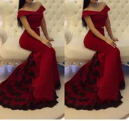 2022 Red Black 2 Piece Evening Prom Dresses Homecoming Long Off Shoulder Sleeves Applique Trumpet Graduation Dress For High School1286407