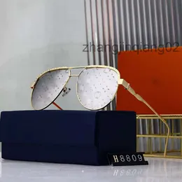 Designer LVSE Óculos de sol Ciclo de luxo de luxo Mensans que dirigem o festival de viagens de beisebol da moda Festival de viagens de praia Sports Silver Round Polarize Sun Glasses