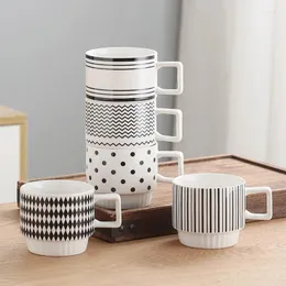 Muggar Simple Ceramic Water Cup Hushåll Polka Dot Diamond Handle Pares höga skönhet Mugg Office Coffee