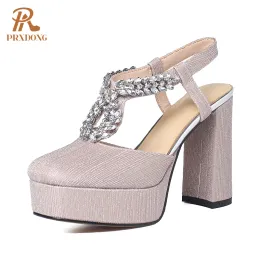 Sandálias novas sandálias Mulheres 2022 Moda de alta qualidade Plataforma de salto alto Glod Silver Rhinestone Dress Party Wedding Lady Shoes