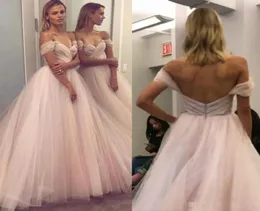 2019 Simple Tulle Evening Dresses Off Pay Crystal Crystal Borna senza schienale Abiti da ballo sexy lunghi abiti da sera su misura Junior Rob8630079