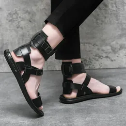 Модный римский стиль мужские сандалии летние сплошные повседневные туфли
