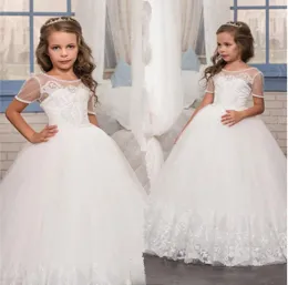 Kleider elegante erste Kommunionkleider für Mädchen 2017 Applique Prinzessin Tulle Spitze Hem Kinder Abschlussfestigkeit Kommunion Ballkleid