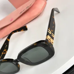 女性ファッションsqure frame miui mui sunglassesメンズラグジュアリーサングラスのための高品質のサングラスデザイナーのためのデザイナー