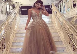 2019 Petal Petal Reeped Devel Dress A Line v الرقبة الطابق الطول الرسمي للعطلات العطلة Prom Party Party Made Plus Size8173803