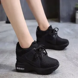 Mode kvinnor sneakers plattform skor kil andas netto 9 cm höga häl damer som går zapatillas de mujer 240401