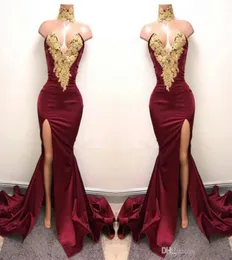 2019 Modest Burgundy Mermaid Split Sexy Evening Dresses الرسمية اللامعة التطريز الذهبي العالي الرقبة المناسبة العربية الأفريقية GOWN1784906