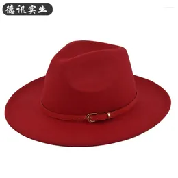 Berets transgraniczny Fedora Red Belt Woolen Cowboy Retro wełniany wełniany kapelusz płaski okapi się Przylądek