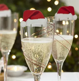 DHL 10PCSLOT JULDEDER FÖR HOMBABEL PLACKORTER JUL Santa Hat Wine Glass Decoration Nyårsparty Supplies4037321