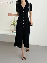 Sommer Midi Kleid Frauen gestrickt Schwarze Körperkon Korea Stil Rüschen Damen Kleider elegante Mode lässig Frau Kleid 240328