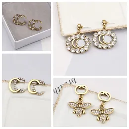 20 Style Basit Luxurys Designer Moda G-Letter 18K Altın Kaplama 925 Gümüş Mektup Küpe Ünlü Kadınlar Kristal Rhinestone İnci Küpe