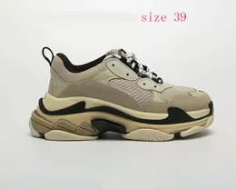 size 39 Paris 17FW Fashion shoe Women Shoes grey white black Triple S Sneakers for Men Spring chaussures Navy Blue Daddy Shoes 01